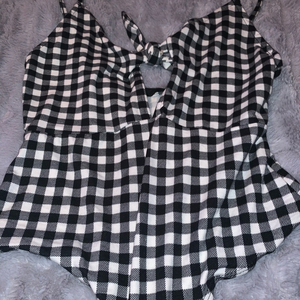 Checkered Pattern Girls Body Suit Size Medium